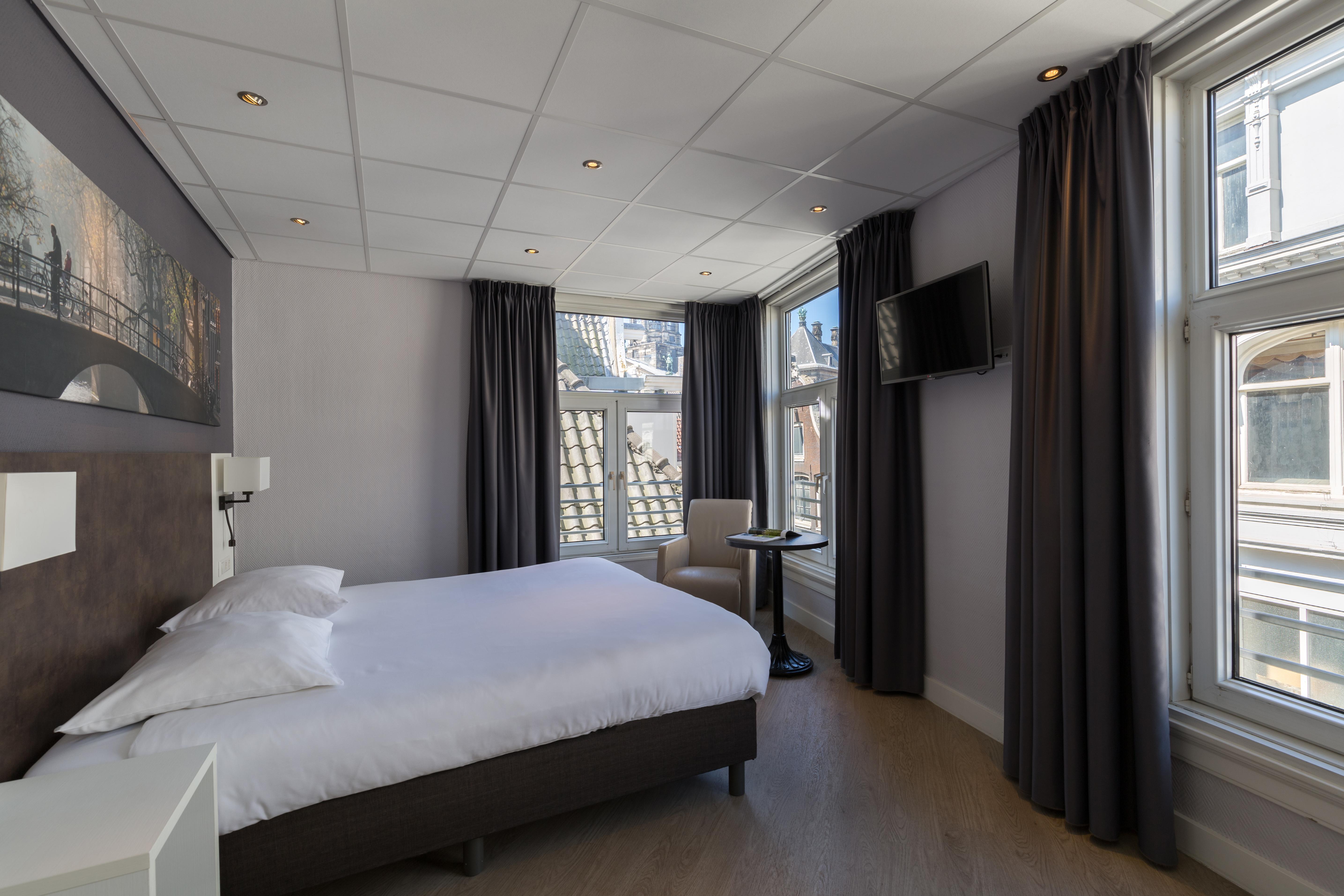 Hotel Amsterdam De Roode Leeuw Exterior photo